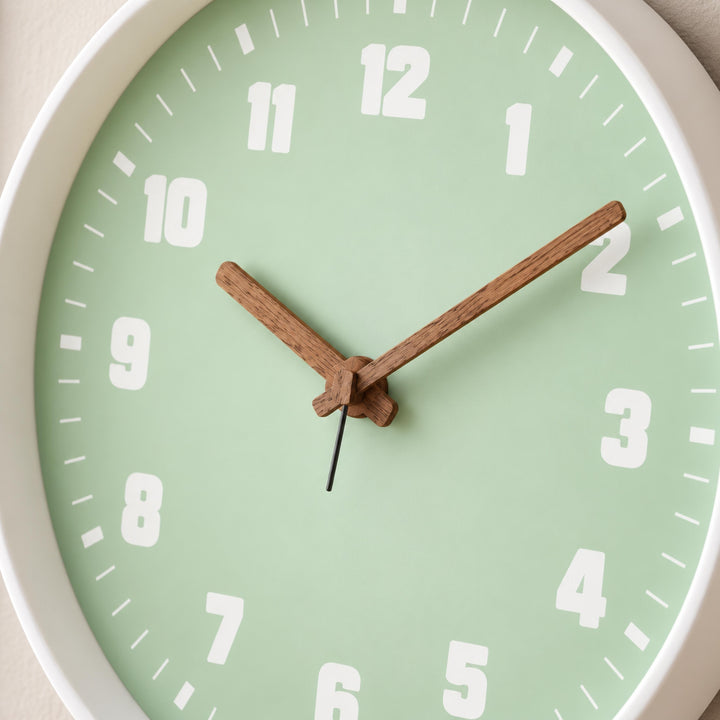 Modern Wall Clock Bamboo Wood Circular Design Noiseless Quartz Movement 30cm Home Decor