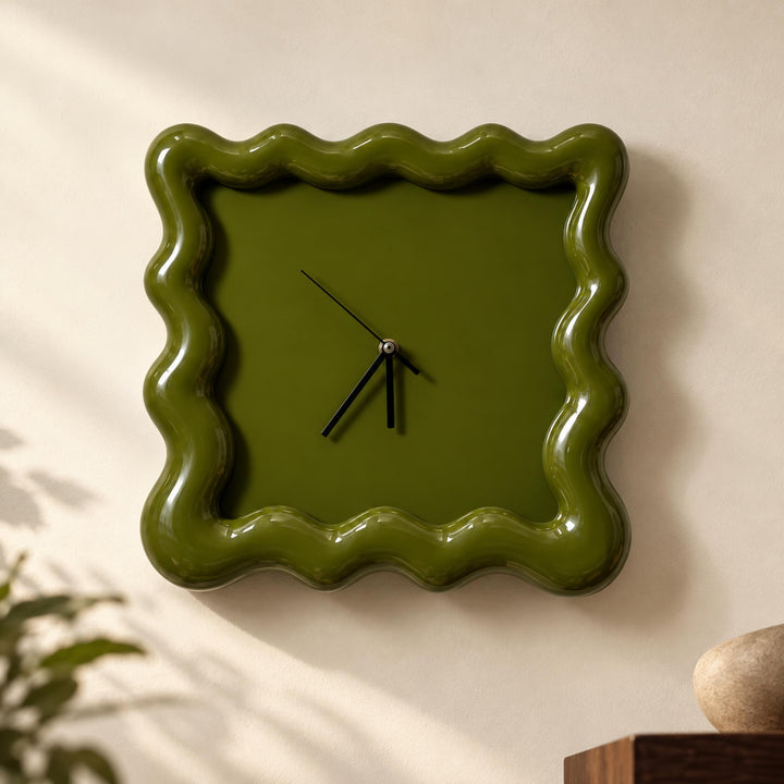 Modern Wall Clock Round Silent Movement Wall Mounted ABS Plastic 30cm for Home Decor