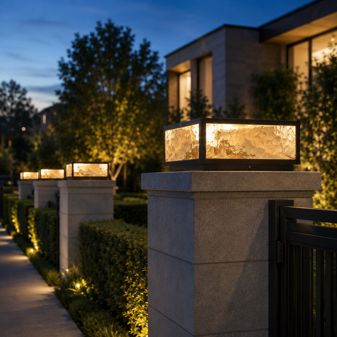 Solar Outdoor Pillar Light Modern Die-Cast Aluminum LED Dimmable 3000K Hardwired Option