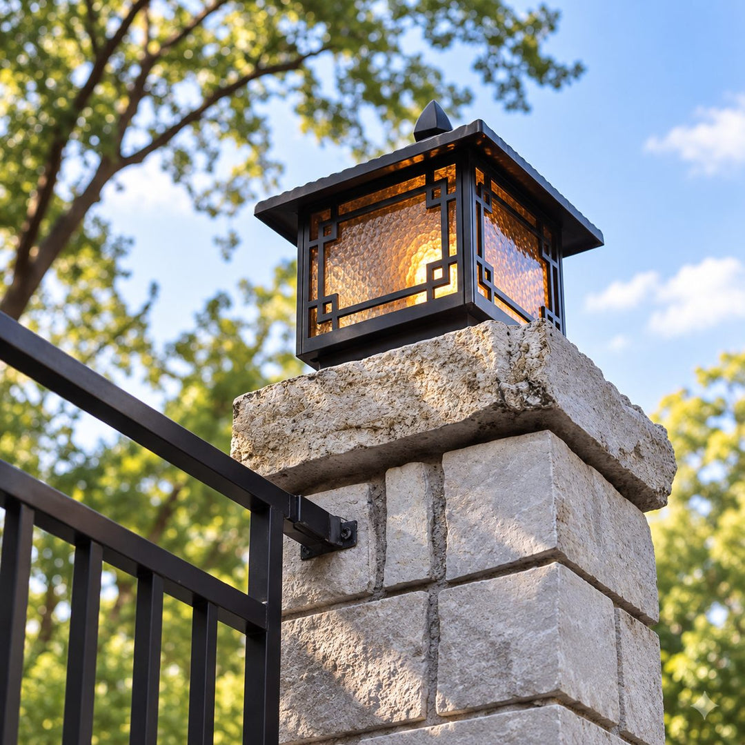 Solar Garden Pillar Light Adjustable Waterproof Aluminum with Tri-Color LED Functionality