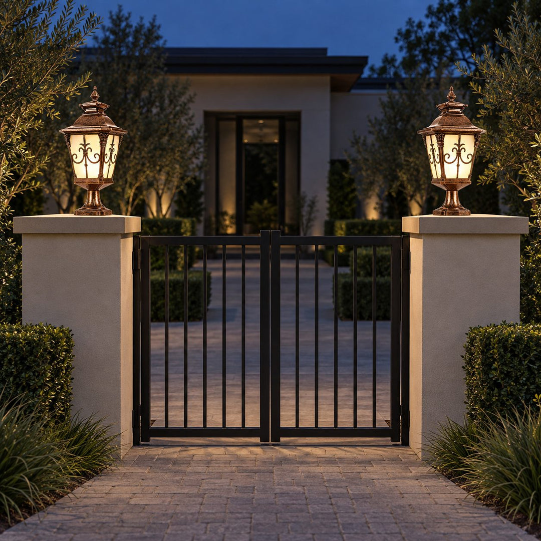 Victorian Outdoor Pillar Light Solar or Hardwired Die-Cast Aluminum Glass IP65
