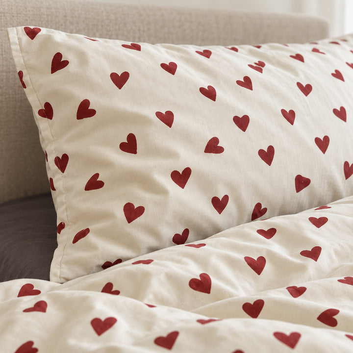 Vintage Aesthetic Bedding Set with Red Hearts Print Duvet Cover and Flat Sheet Cotton Material