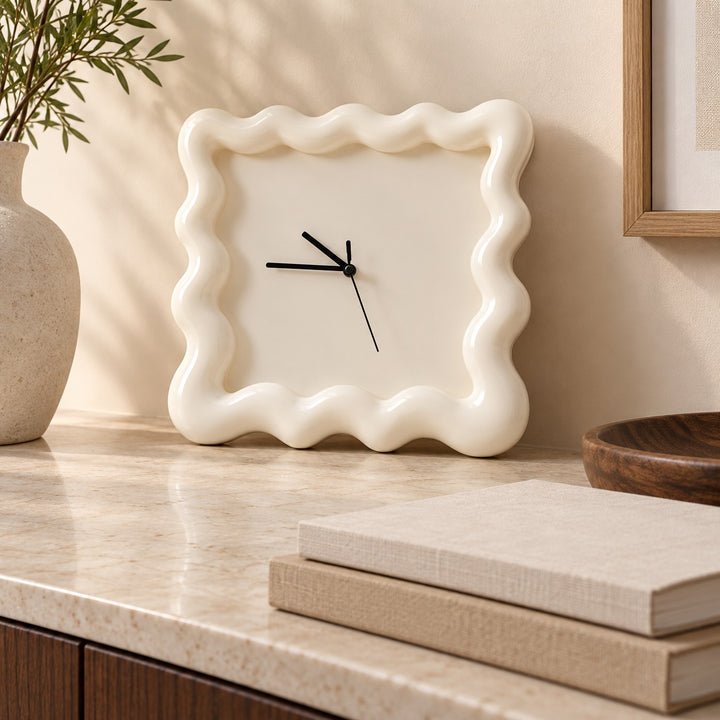 Modern Wall Clock Round Silent Movement Wall Mounted ABS Plastic 30cm for Home Decor