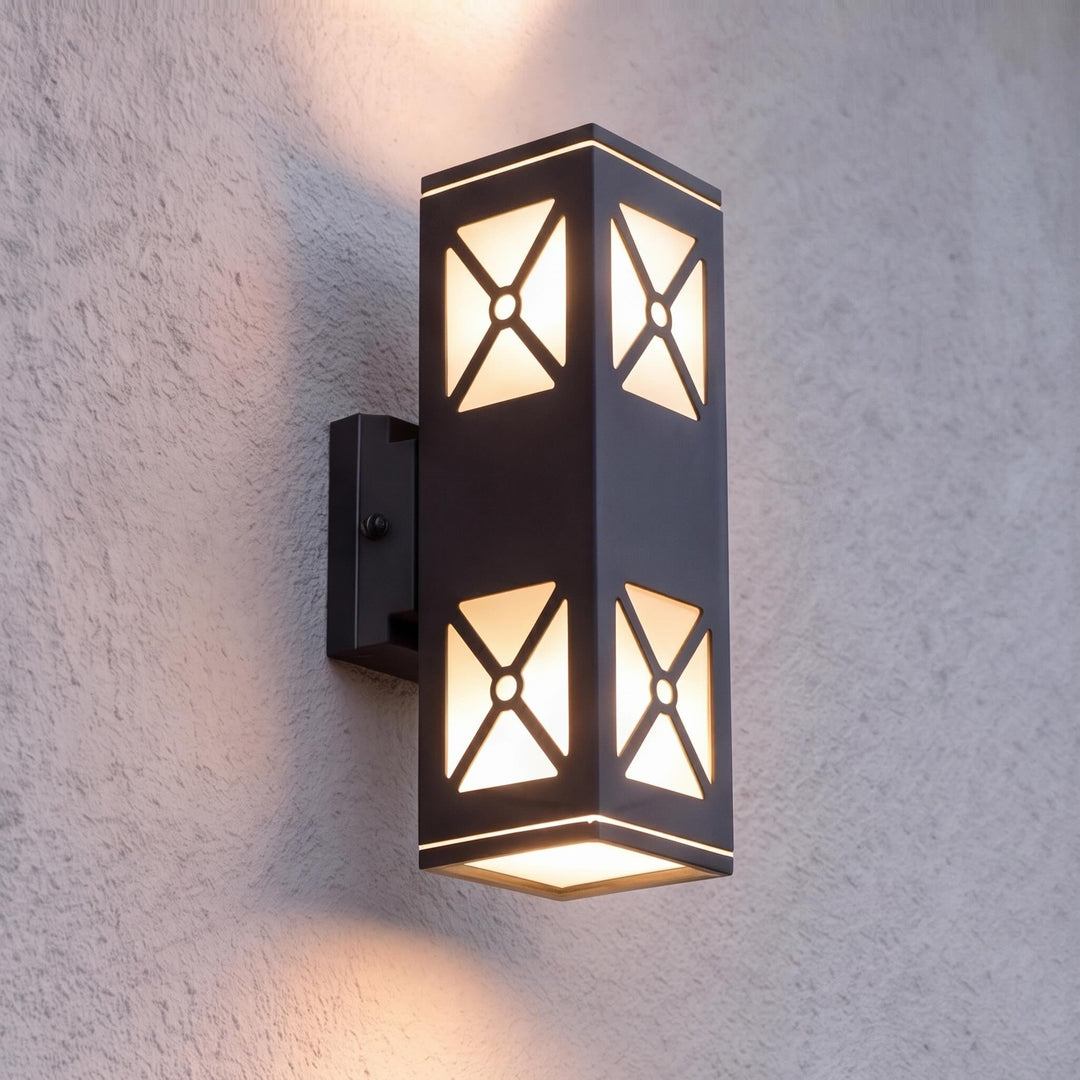 Modern Dual Head Outdoor Wall Light Waterproof Aluminum LED Energy Saving 360-Degree Illumination